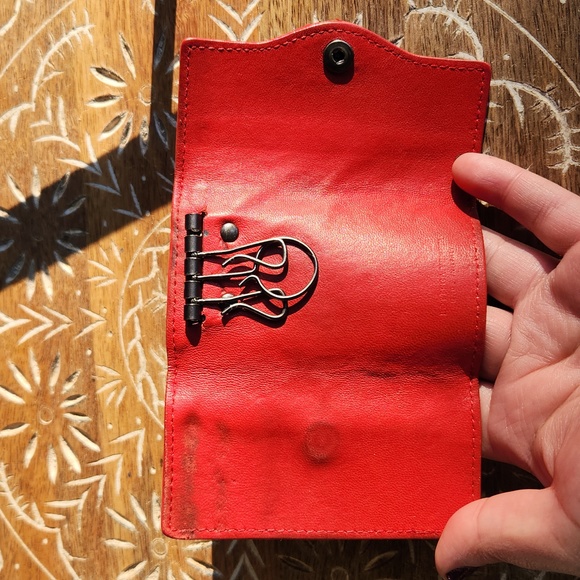 Bottega Veneta Weaved Leather Red Key Holder - Picture 4 of 11